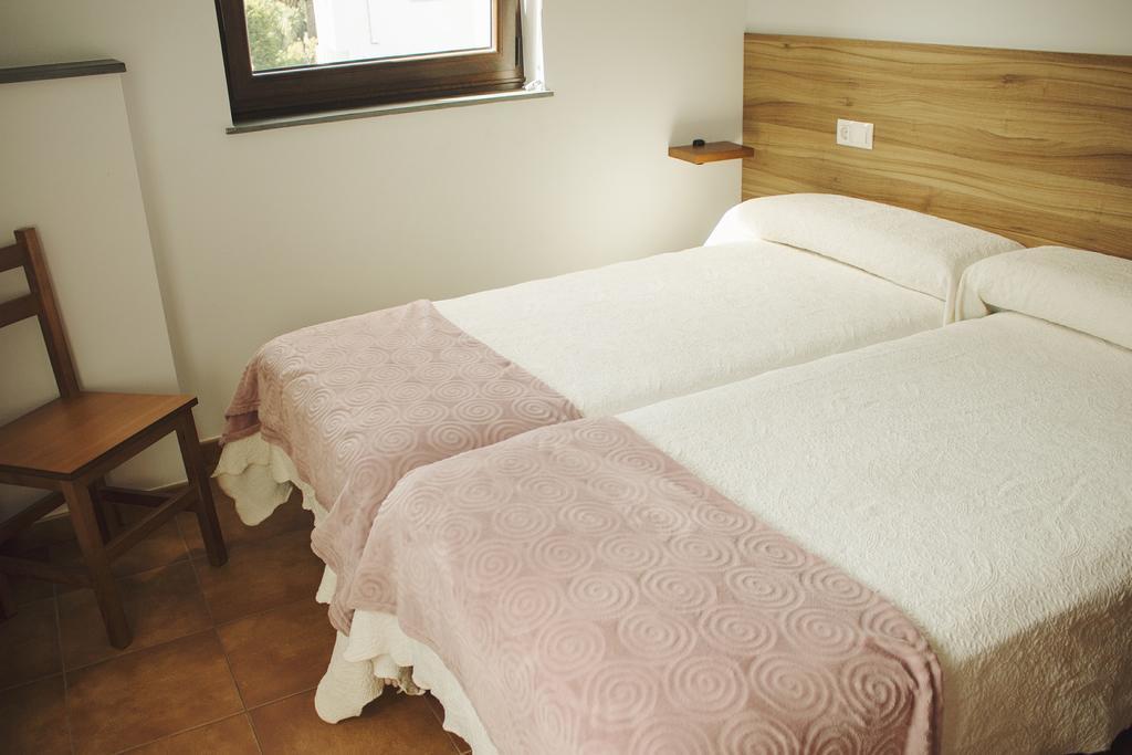 קאסטרופול Albergue Camino Norte מראה חיצוני תמונה